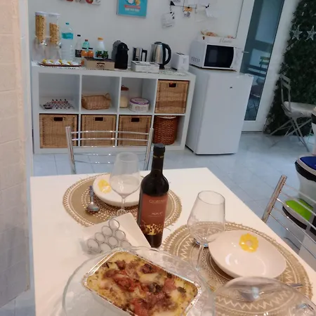 Antonella לינה וארוחת בוקר בארי